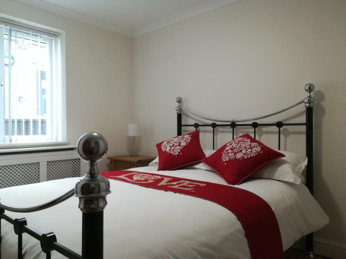 2 Bedroom Modern Apartment, Uplands, Swansea Esterno foto